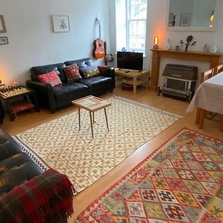Charming 3 Bedroom Apartment In The Heart Of Vibrant Old Town EDI Exterior foto
